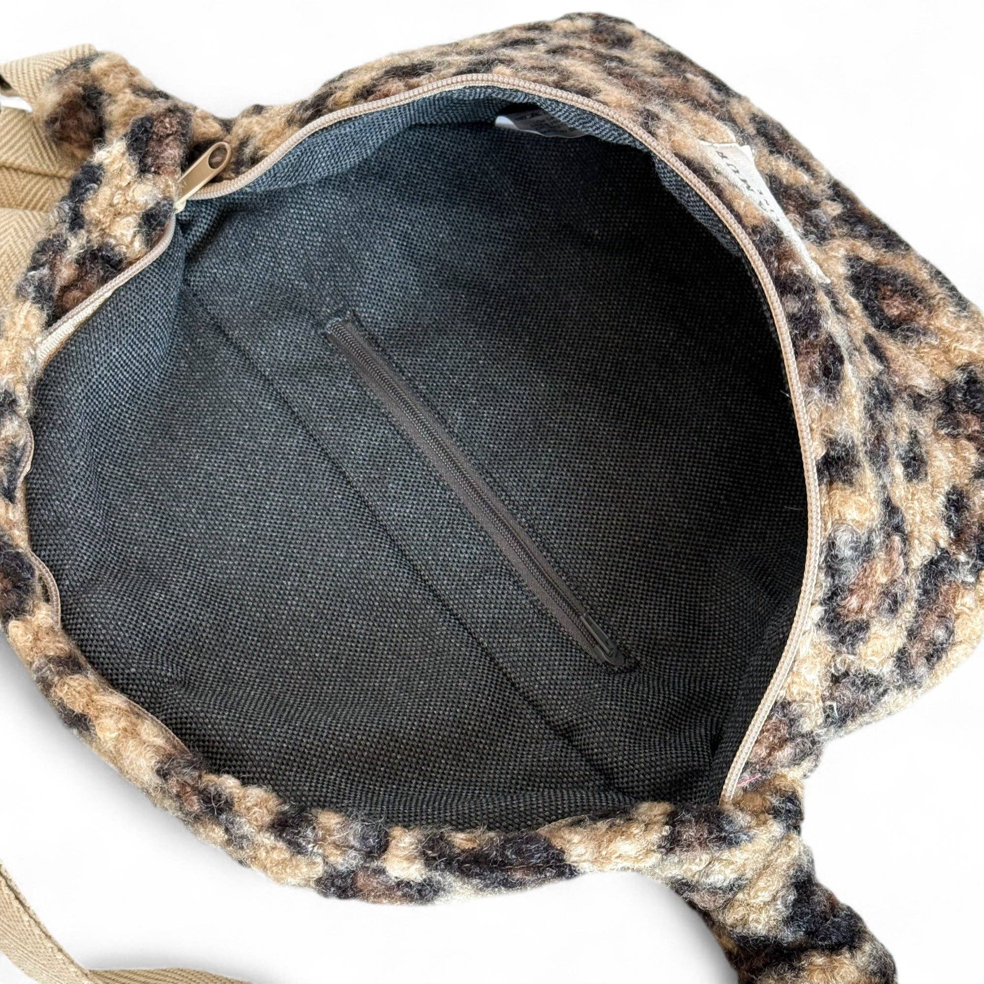 Sac banane sherpa léopard – beige et marron