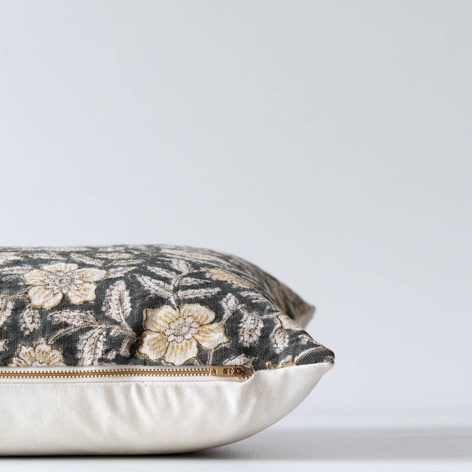 GRETA cushion cover