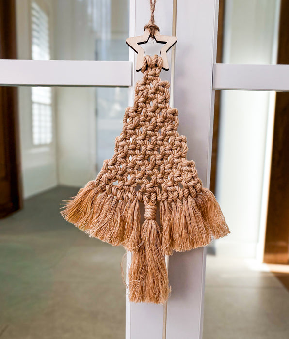 VIETNAM: Macrame Christmas Tree X05