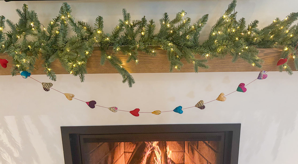 INDIA: Recycled sari garland - Hearts