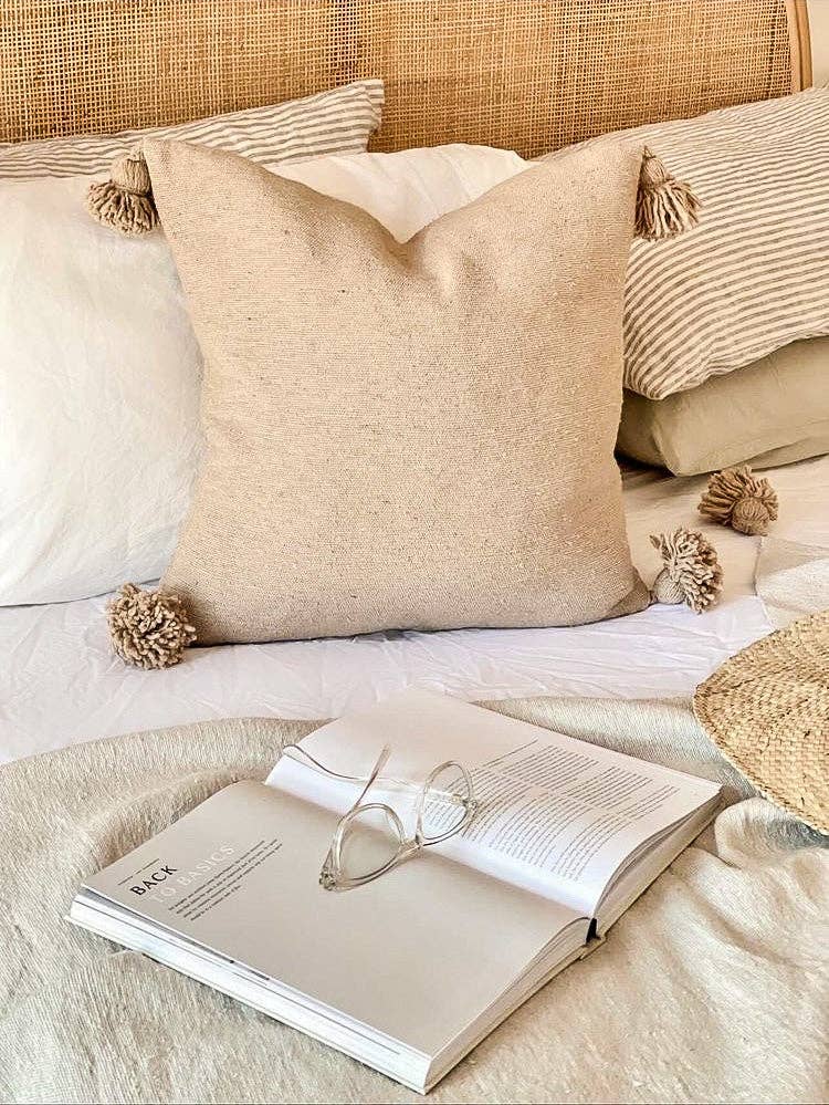 MOROCCO: Moroccan pillow cushion with tassel