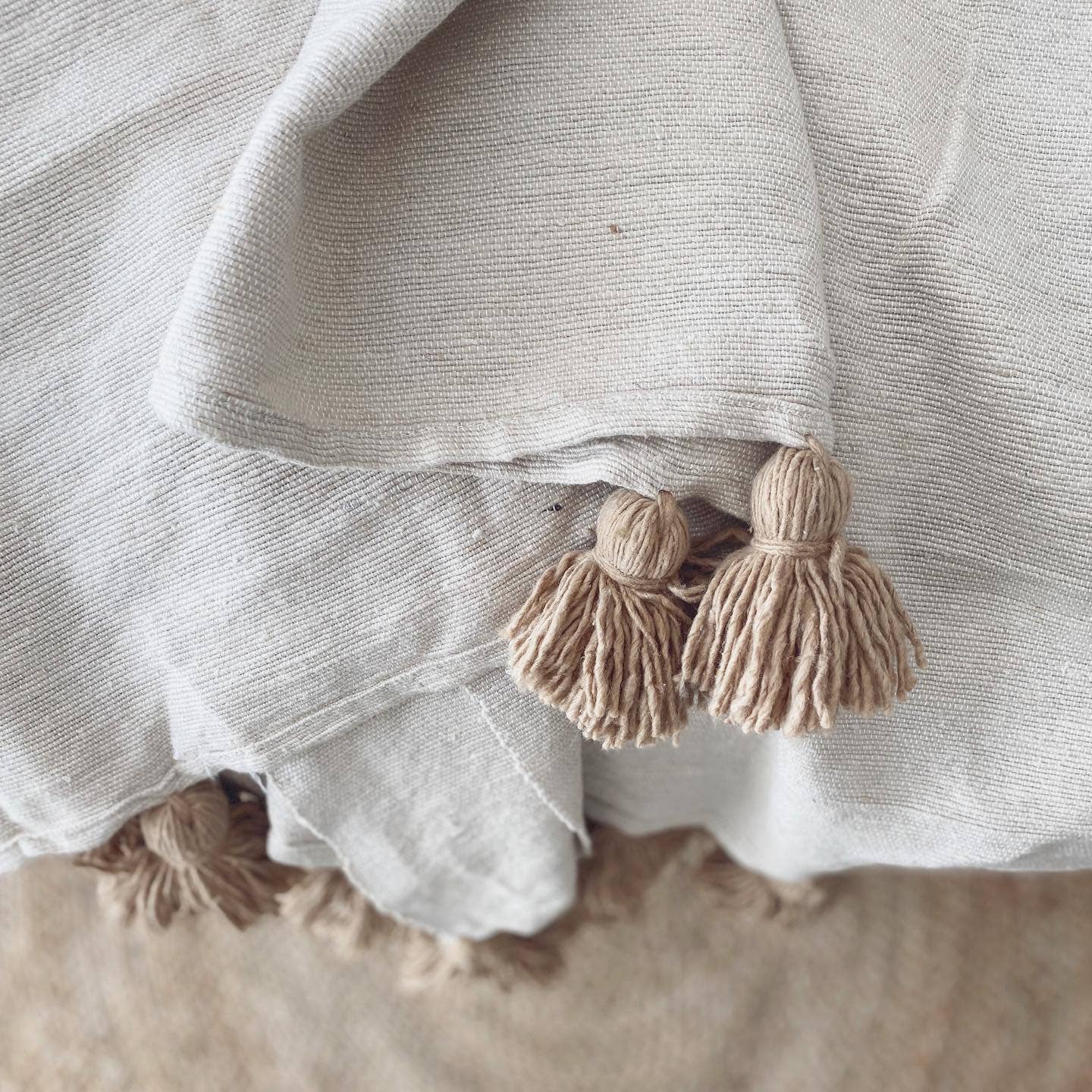 MOROCCO: Moroccan pillow cushion with tassel