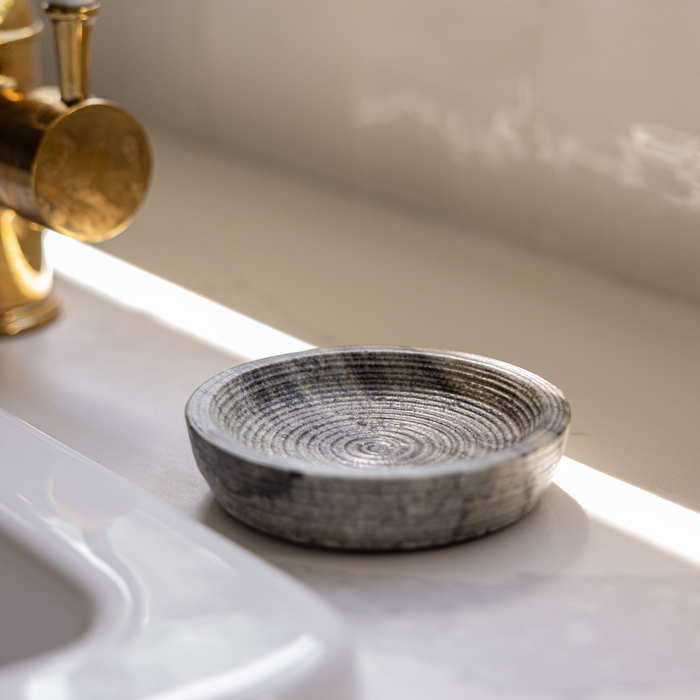 Soap dish and brush in grey marble