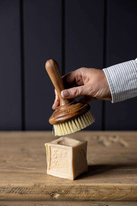 Brosse à récurer pour liquide vaisselle