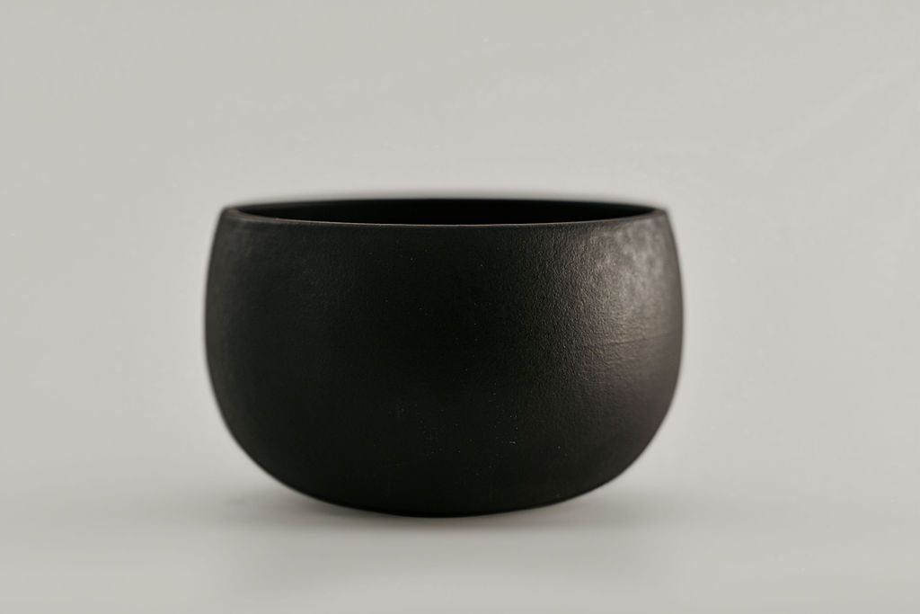Stoneware dishes (matte black)