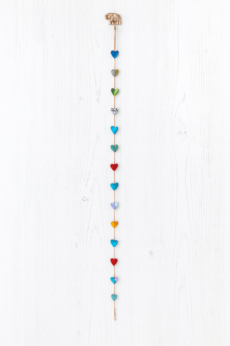 INDIA: Recycled sari garland - Hearts