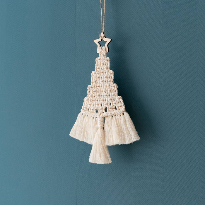 VIETNAM: Macrame Christmas Tree X05